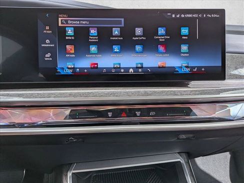 Used 2023 BMW 740i RWD image 12