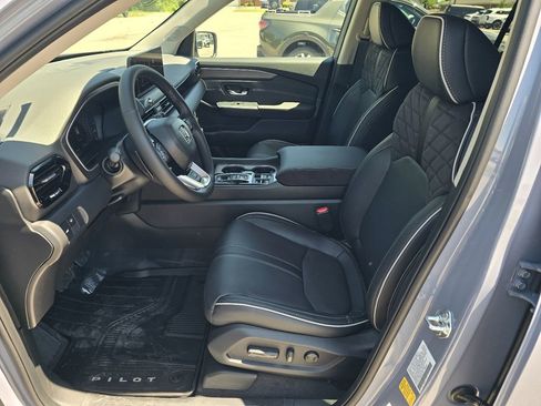 New 2026 Honda Pilot Elite image 16