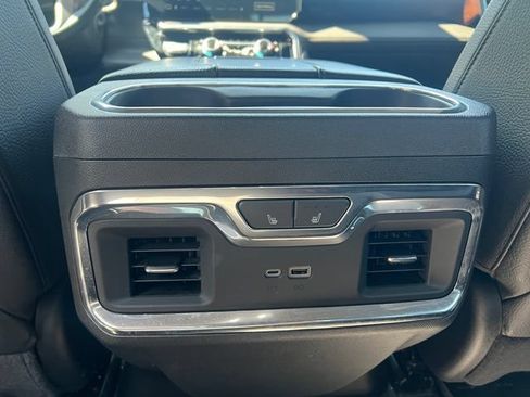 Used 2024 GMC Sierra 3500 Denali w/ Denali Reserve Package AWD/4WD image 16