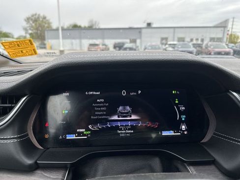 Used 2025 Jeep Grand Cherokee Limited 4xe AWD/4WD image 12