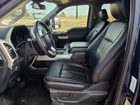 Used 2019 Ford F150 Lariat image 13