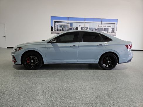 New 2026 Volkswagen Jetta GLI Autobahn FWD image 6