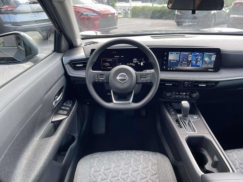New 2026 Nissan Kicks SV w/ Cold Weather Package FWD image 9