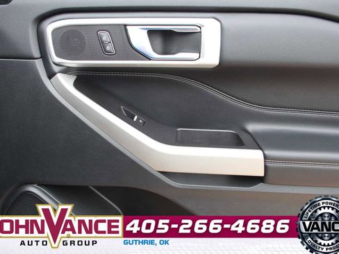 Used 2022 Ford Explorer XLT w/ Equipment Group 202A RWD image 15
