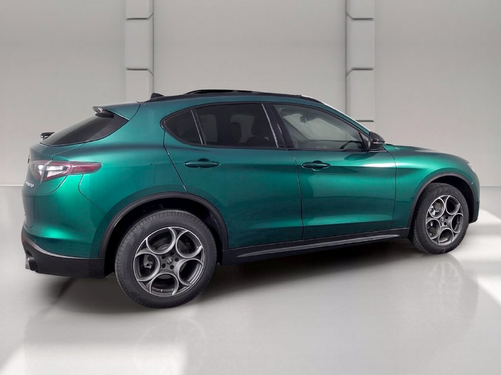 New 2026 Alfa Romeo Stelvio Sprint AWD/4WD image 5