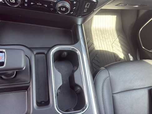 Used 2023 Chevrolet Silverado 1500 LTZ AWD/4WD image 34
