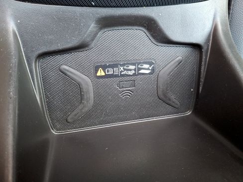 Used 2021 Chevrolet Colorado Z71 AWD/4WD image 25