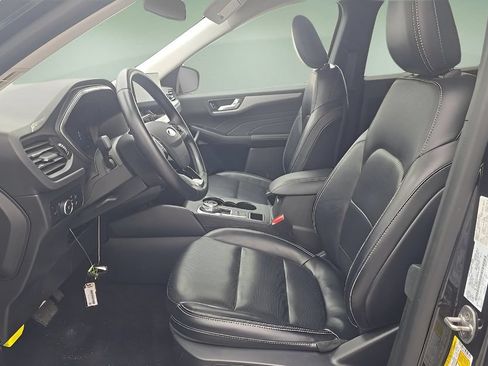 Used 2024 Ford Escape Platinum AWD/4WD image 5