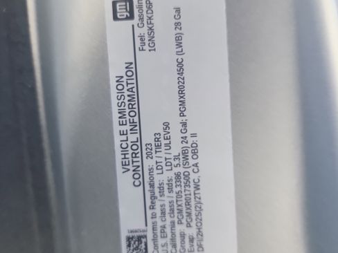 Used 2023 Chevrolet Suburban Premier image 12