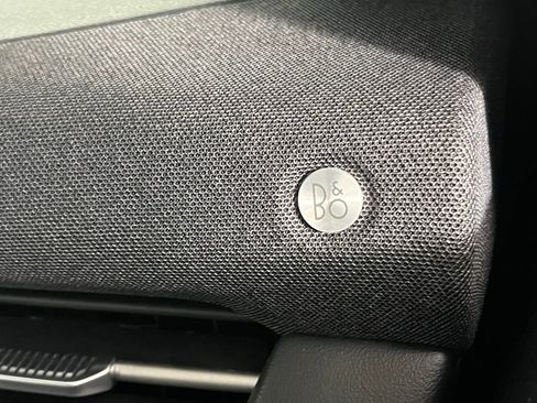 Used 2025 Ford Explorer ST-Line w/ ST-Line Street Pack image 30