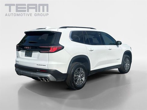 Used 2025 GMC Acadia Elevation image 7