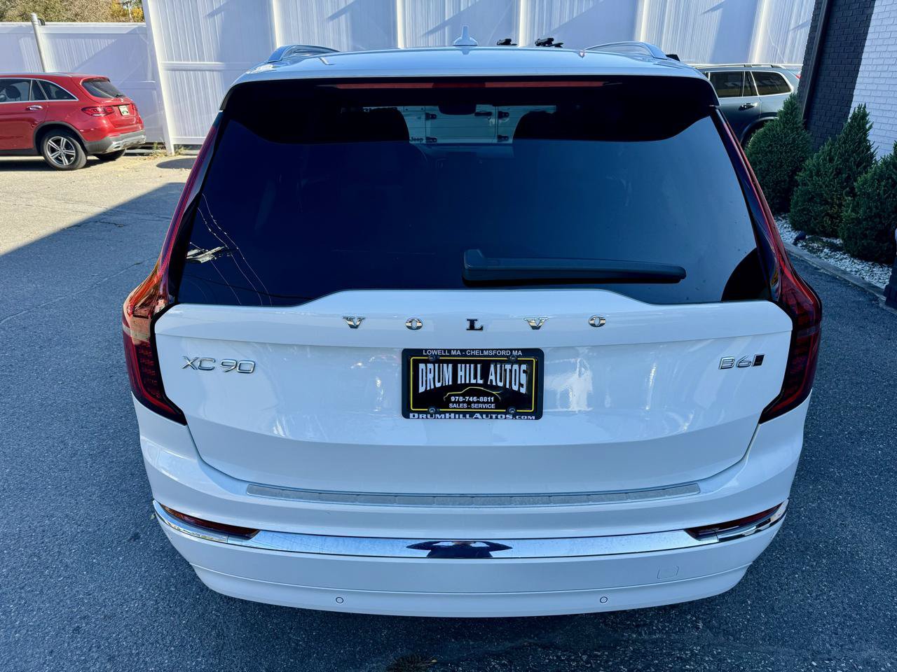 Used 2025 Volvo XC90 B6 Plus w/ Protection Package Premier AWD/4WD image 4