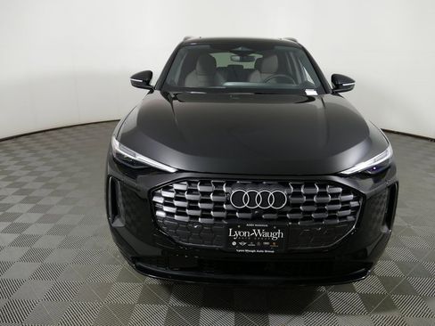 New 2025 Audi Q5 Premium Plus image 8