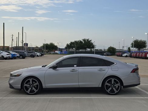Used 2024 Honda Accord Sport image 7