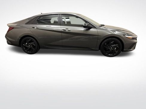Certified 2026 Hyundai Elantra Sport FWD image 3