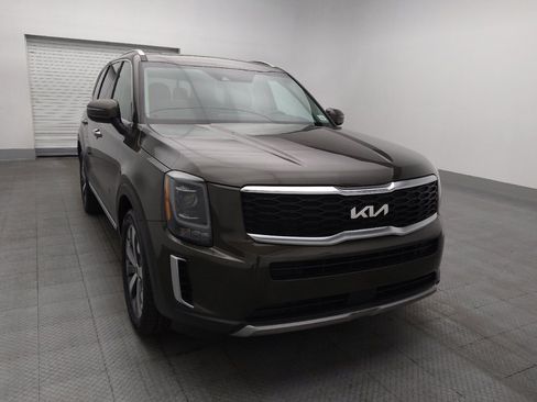 Used 2022 Kia Telluride S FWD image 14