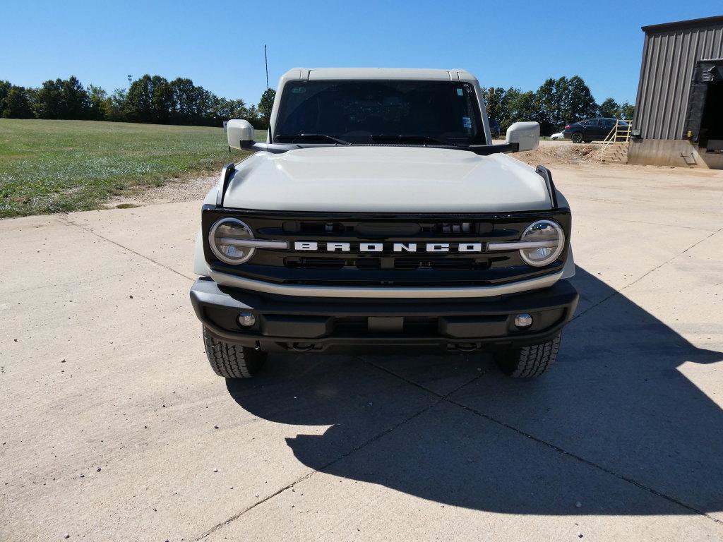 New 2026 Ford Bronco Outer Banks AWD/4WD image 9