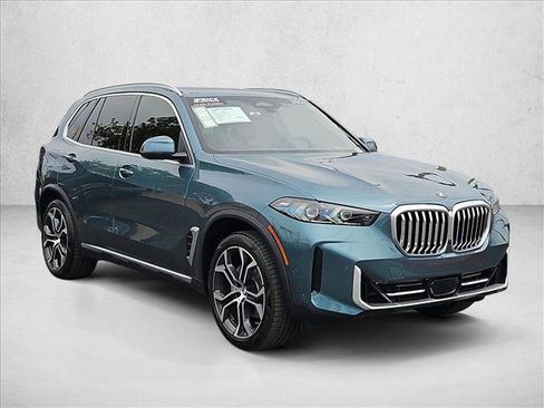 Used 2025 BMW X5 sDrive40i w/ Parking Assistance Package RWD image 3