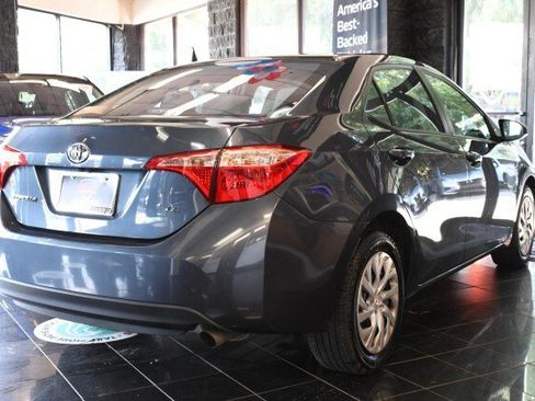 Used 2017 Toyota Corolla LE FWD image 12