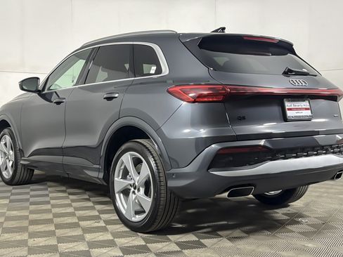 Used 2025 Audi Q5 Premium Plus w/ Premium Plus AWD/4WD image 3