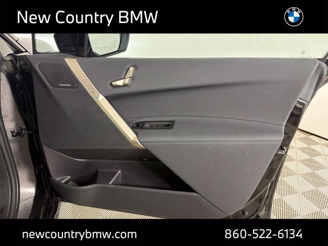 Used 2023 BMW iX xDrive50 w/ Sport Package AWD/4WD image 18