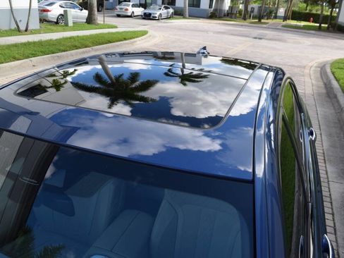 Used 2017 BMW ALPINA B7 xDrive image 26