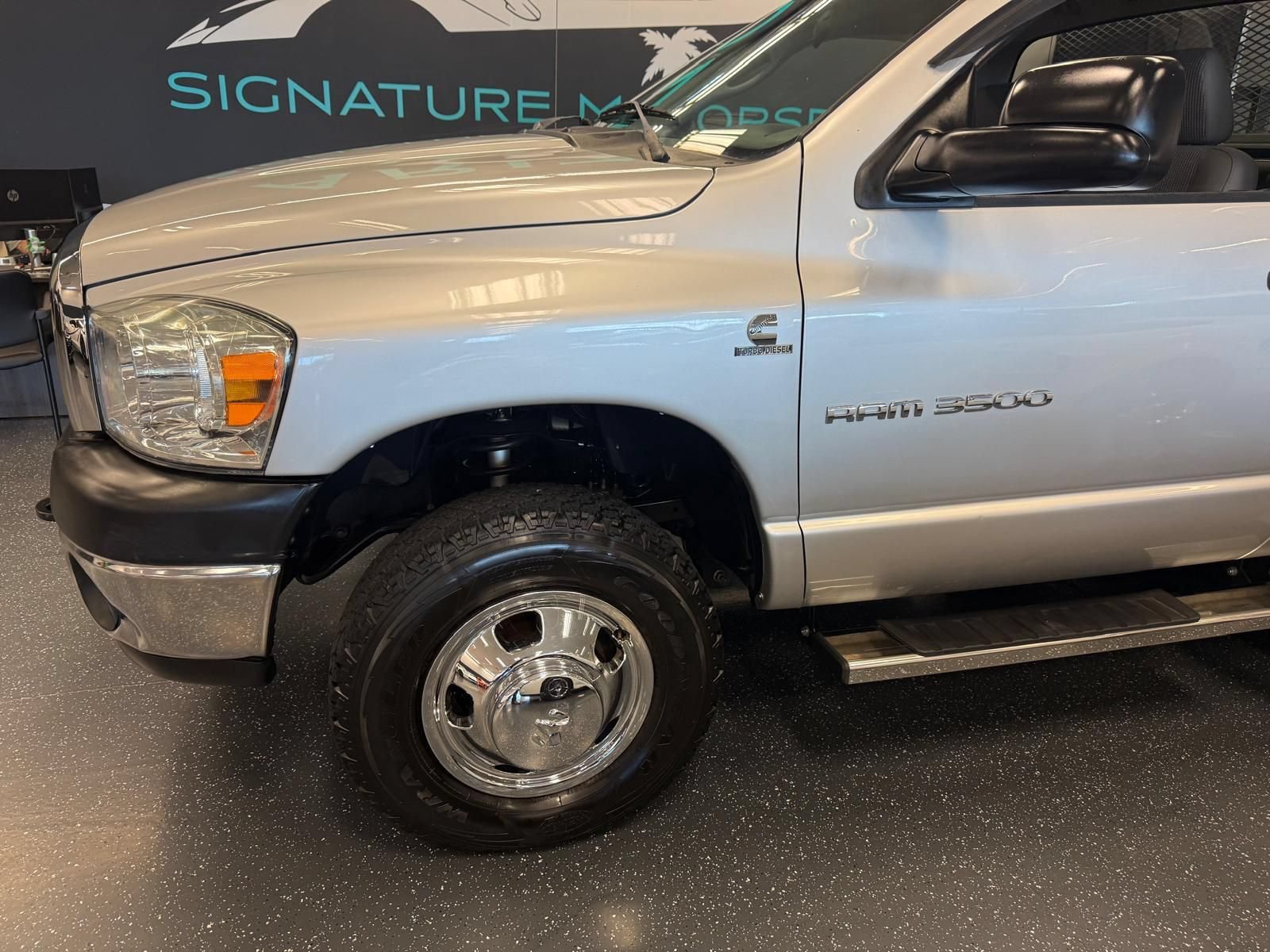Used 2006 Dodge Ram 3500 Truck SLT w/ Trailer Tow Group AWD/4WD image 2