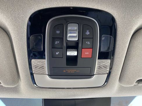 Used 2024 Hyundai Palisade Limited image 26