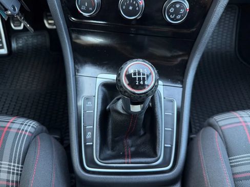 Used 2017 Volkswagen GTI S FWD image 19