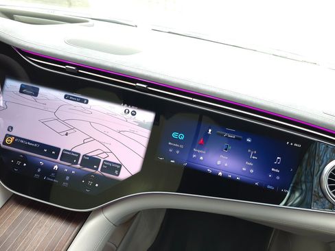 Used 2023 Mercedes-Benz EQS 580 4MATIC Sedan image 65