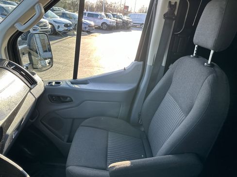 Used 2016 Ford Transit 250 148 Medium Roof image 23
