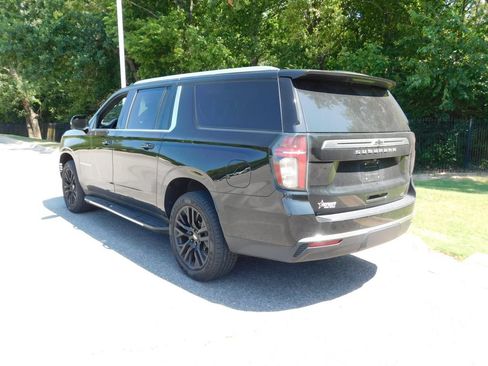 Certified 2021 Chevrolet Suburban LT w/ LT Signature Package AWD/4WD image 10