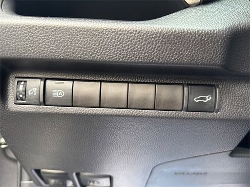 Used 2025 Toyota RAV4 XLE image 26