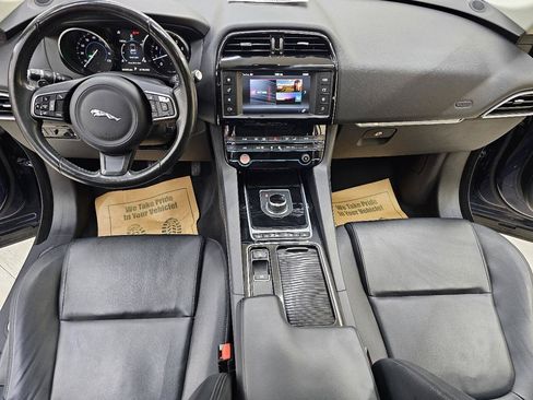 Used 2018 Jaguar F-PACE Premium AWD/4WD image 31