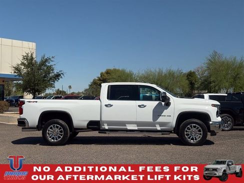 Used 2025 Chevrolet Silverado 3500 LTZ AWD/4WD image 5