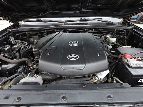 Used 2012 Toyota Tacoma PreRunner image 31