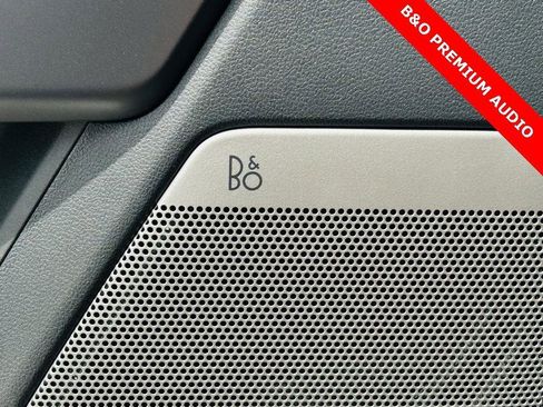 New 2025 Ford F150 Lariat w/ Equipment Group 502A High image 4