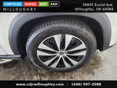 Used 2024 Mercedes-Benz GLE 350 4MATIC image 43