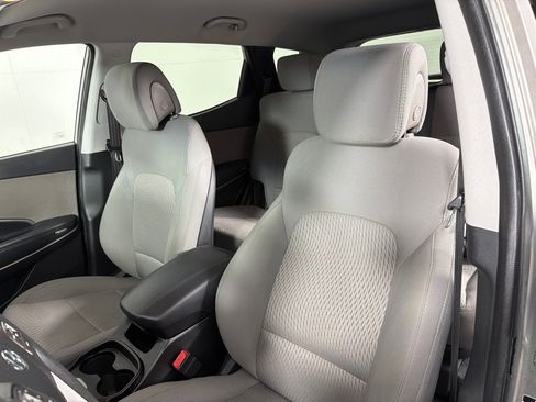 Used 2018 Hyundai Santa Fe Sport image 13