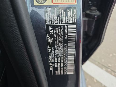 Used 2011 Mercedes-Benz E 350 Sedan image 35