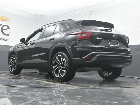 New 2026 Chevrolet Trax RS w/ Sunroof Package image 5