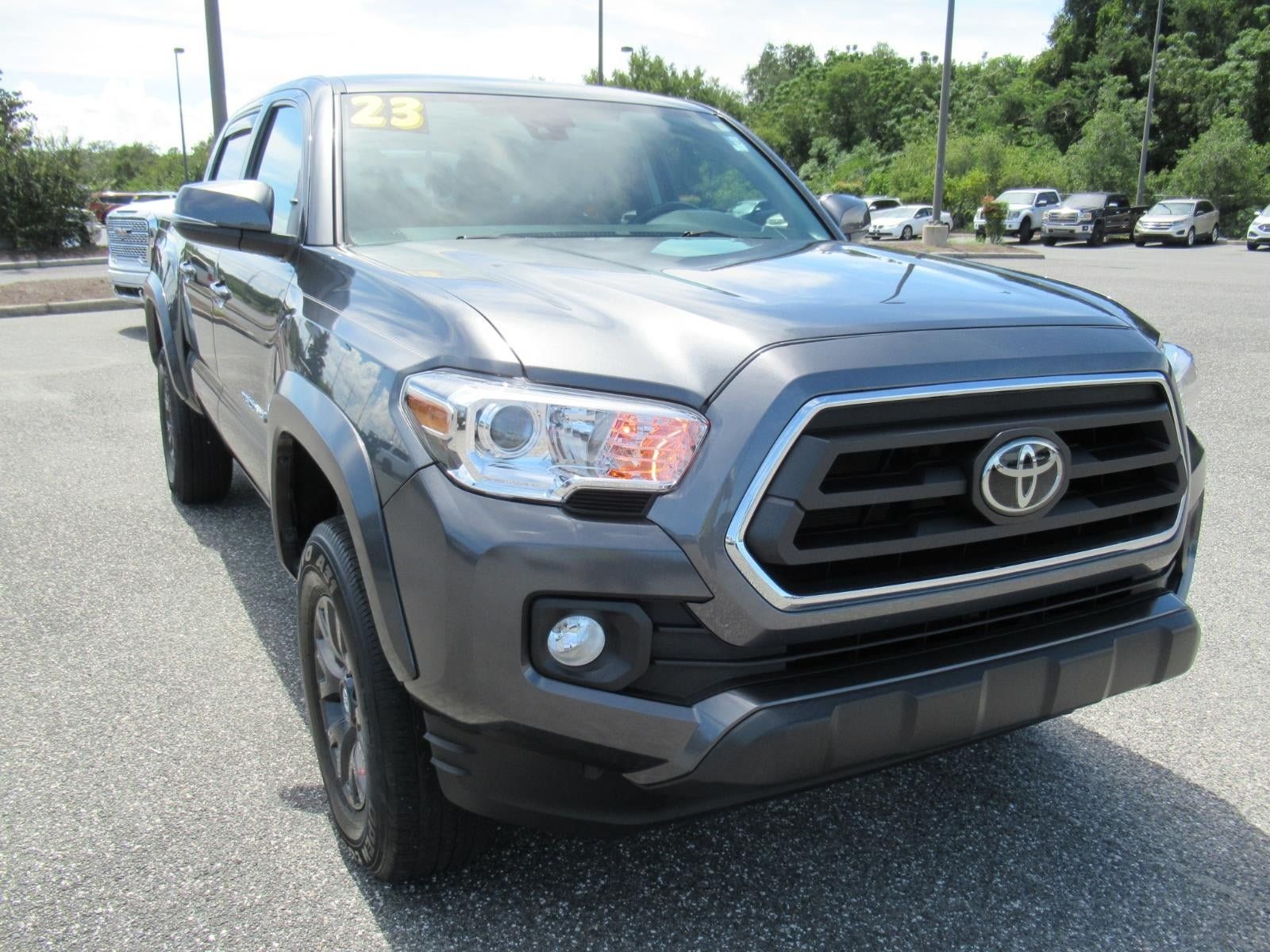 Used 2023 Toyota Tacoma SR5 w/ Technology Package RWD image 3