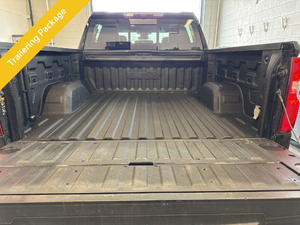 Used 2024 Chevrolet Silverado 1500 High Country w/ Midnight Edition AWD/4WD image 15