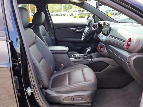 Used 2025 Chevrolet Blazer RS FWD image 8