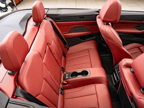 Used 2024 BMW 430i xDrive Convertible w/ M Sport Package AWD/4WD image 41