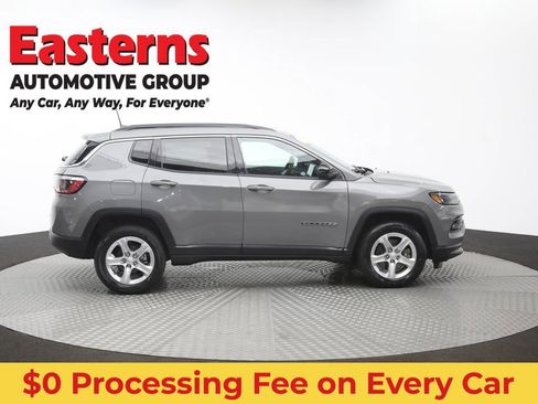 Used 2023 Jeep Compass Latitude w/ Sun and Sound Group AWD/4WD image 46