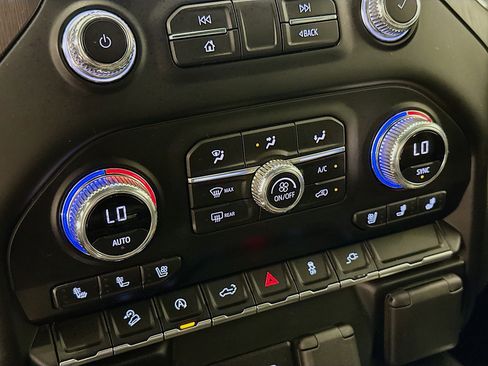 Used 2021 GMC Sierra 1500 AT4 AWD/4WD image 24