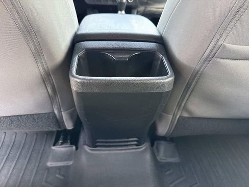Used 2020 Toyota Tacoma SR5 w/ SR5 Appearance Package (SM) RWD image 23