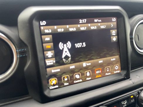 Used 2022 Jeep Wrangler Unlimited Rubicon 4xe AWD/4WD image 63