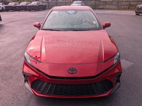 Used 2026 Toyota Camry SE w/ Convenience Package FWD image 8